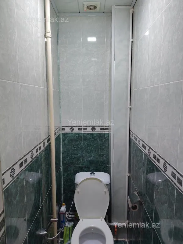 Satılır 3 otaqlı köhnə tikili 70 m²