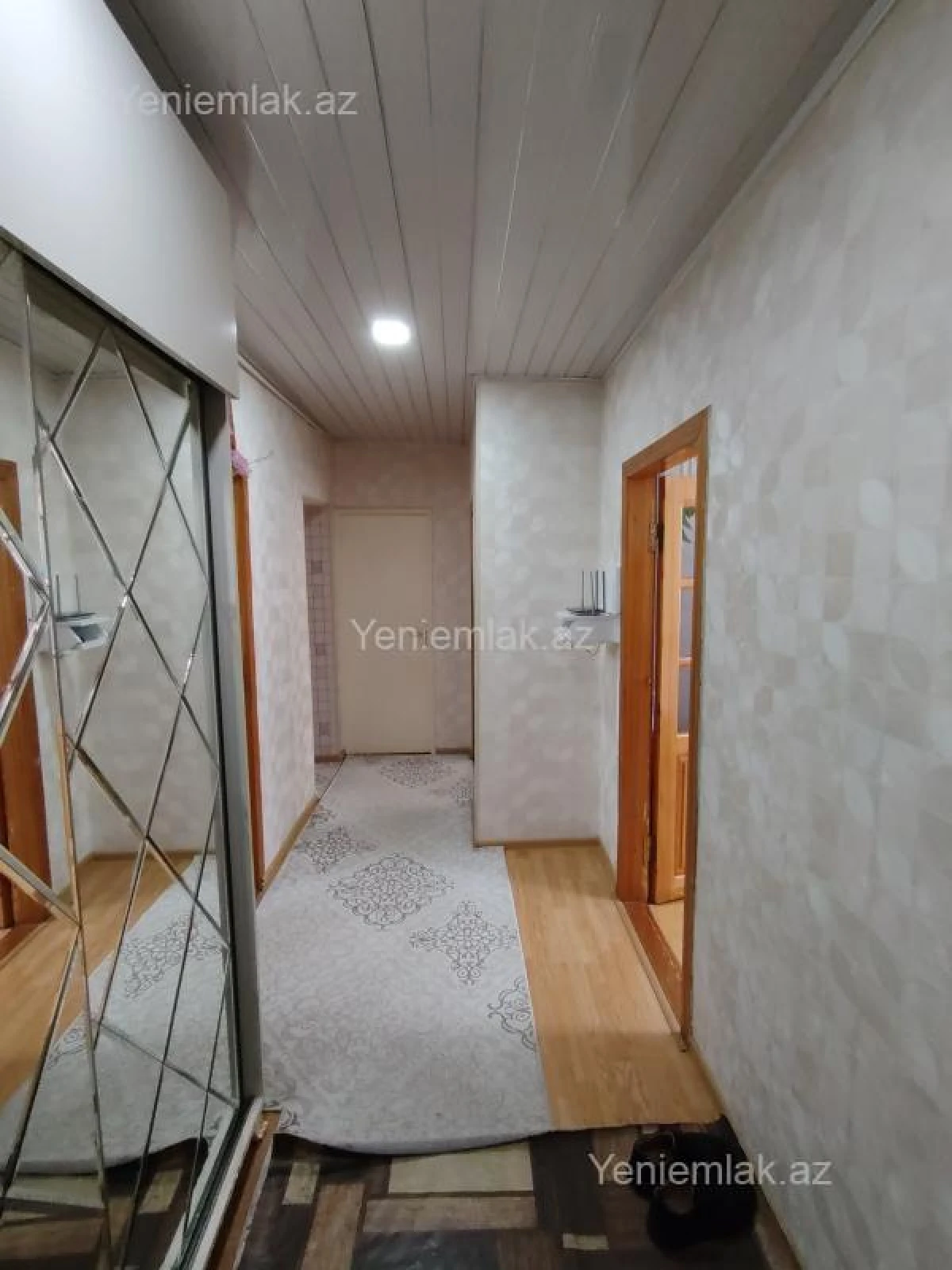 Satılır 3 otaqlı köhnə tikili 70 m²