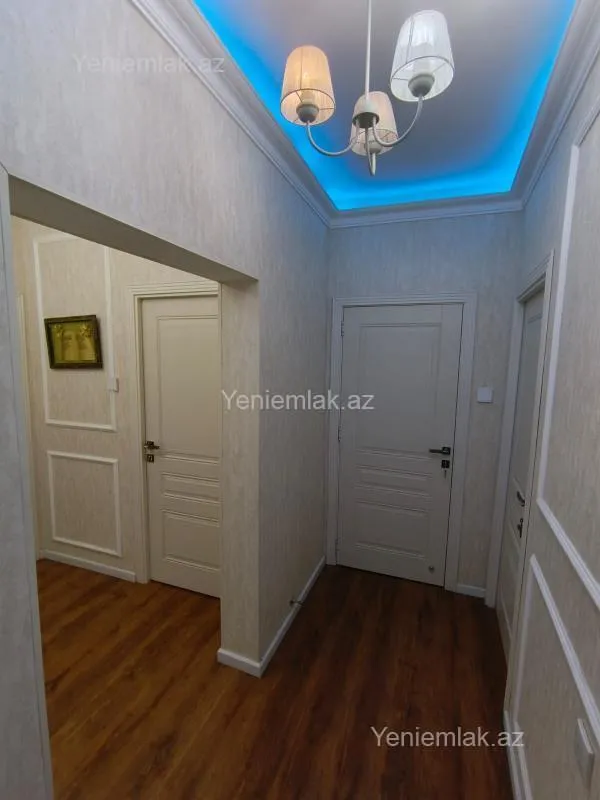 Satılır 3 otaqlı köhnə tikili 72 m²