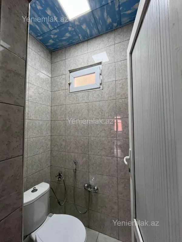 Satılır 5 otaqlı həyət evi 100 m²