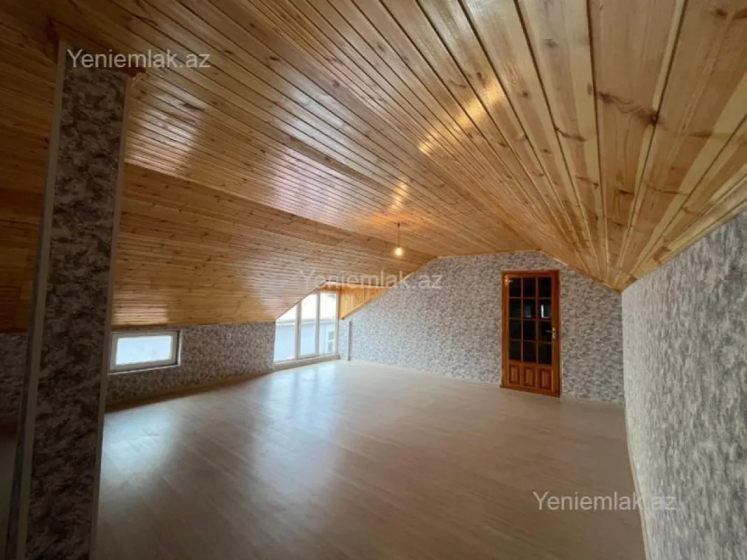 Satılır 5 otaqlı həyət evi 100 m²