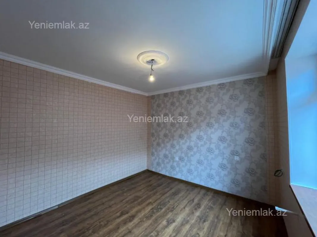 Satılır 5 otaqlı həyət evi 100 m²