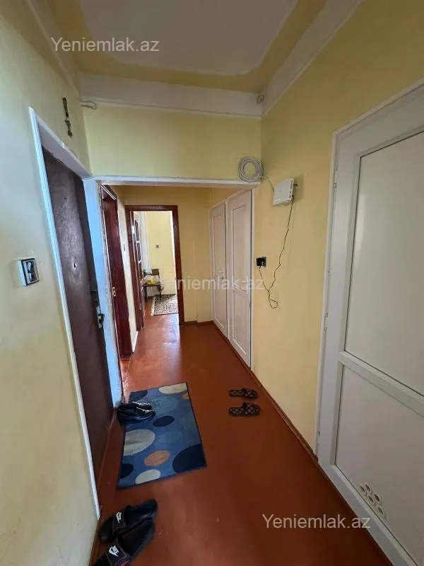 Satılır 2 otaqlı köhnə tikili 60 m²
