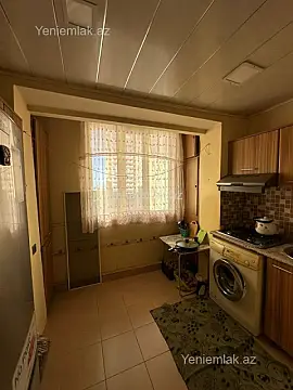 Satılır 2 otaqlı köhnə tikili 60 m²