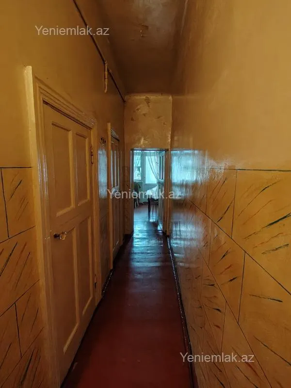 Satılır 2 otaqlı köhnə tikili 55 m²
