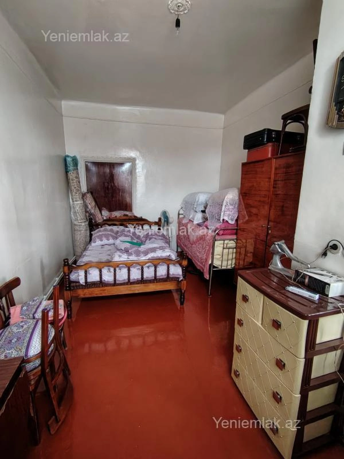 Satılır 2 otaqlı köhnə tikili 55 m²