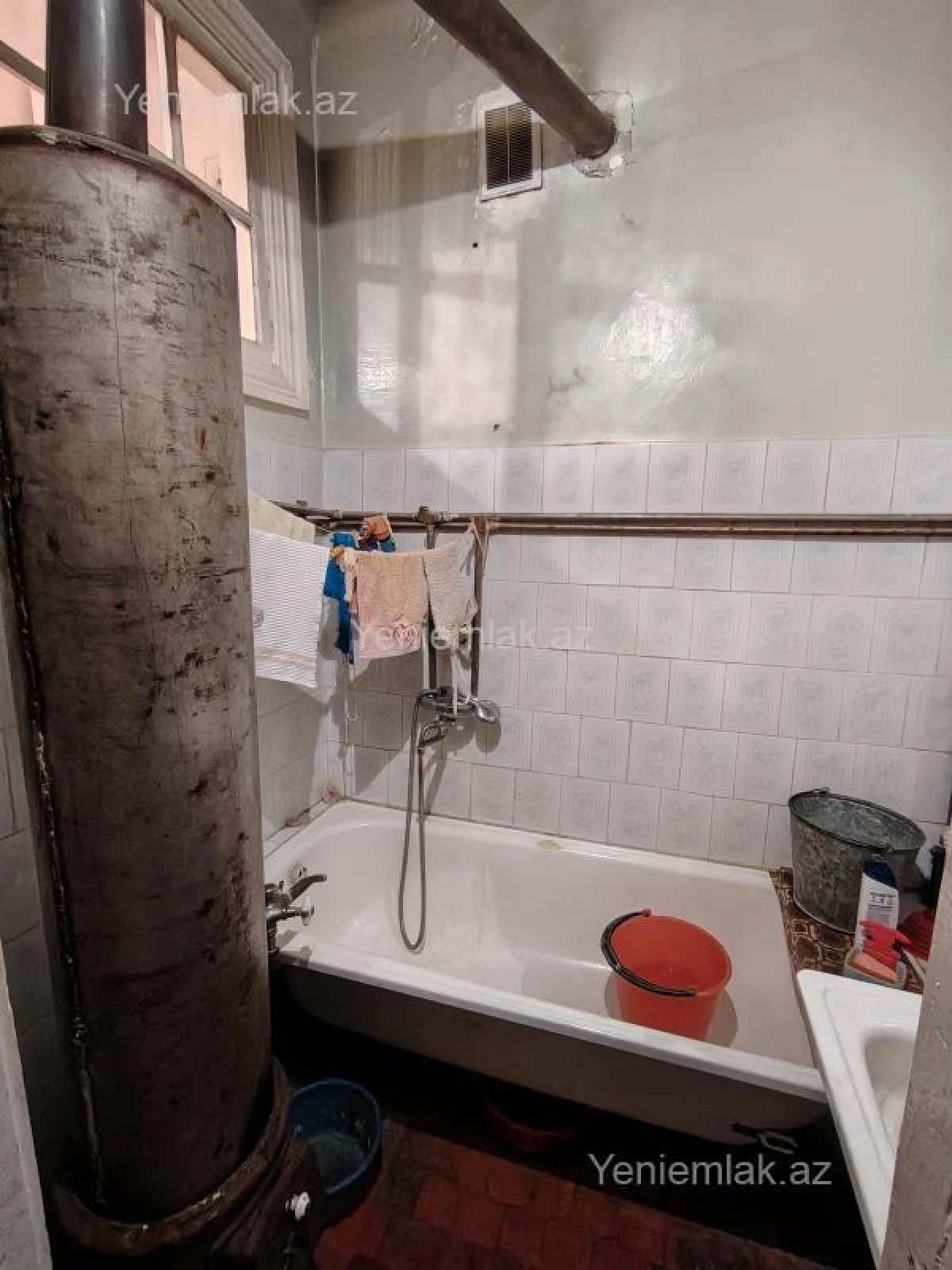 Satılır 2 otaqlı köhnə tikili 55 m²