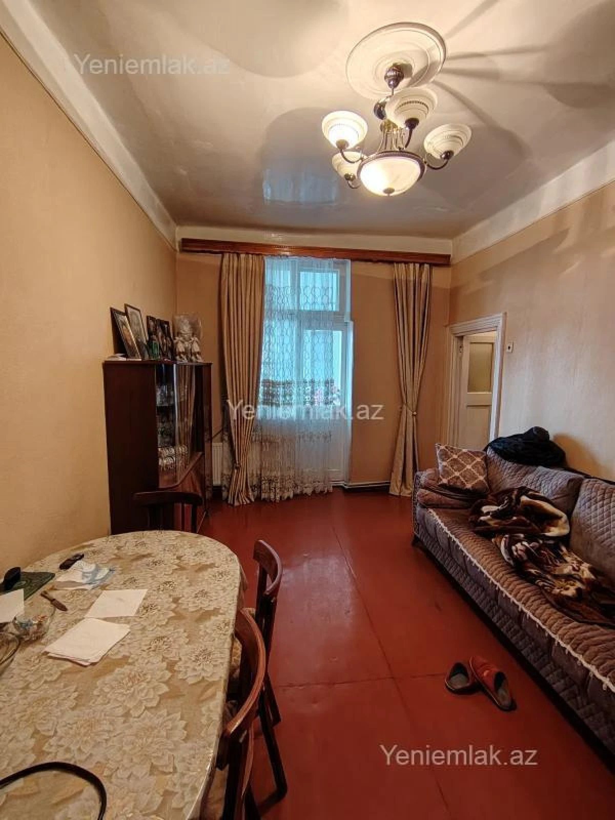 Satılır 2 otaqlı köhnə tikili 55 m²