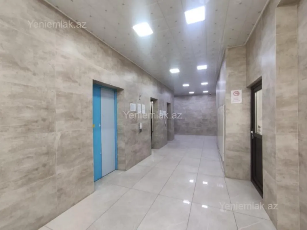 Satılır 3 otaqlı yeni tikili 80 m²