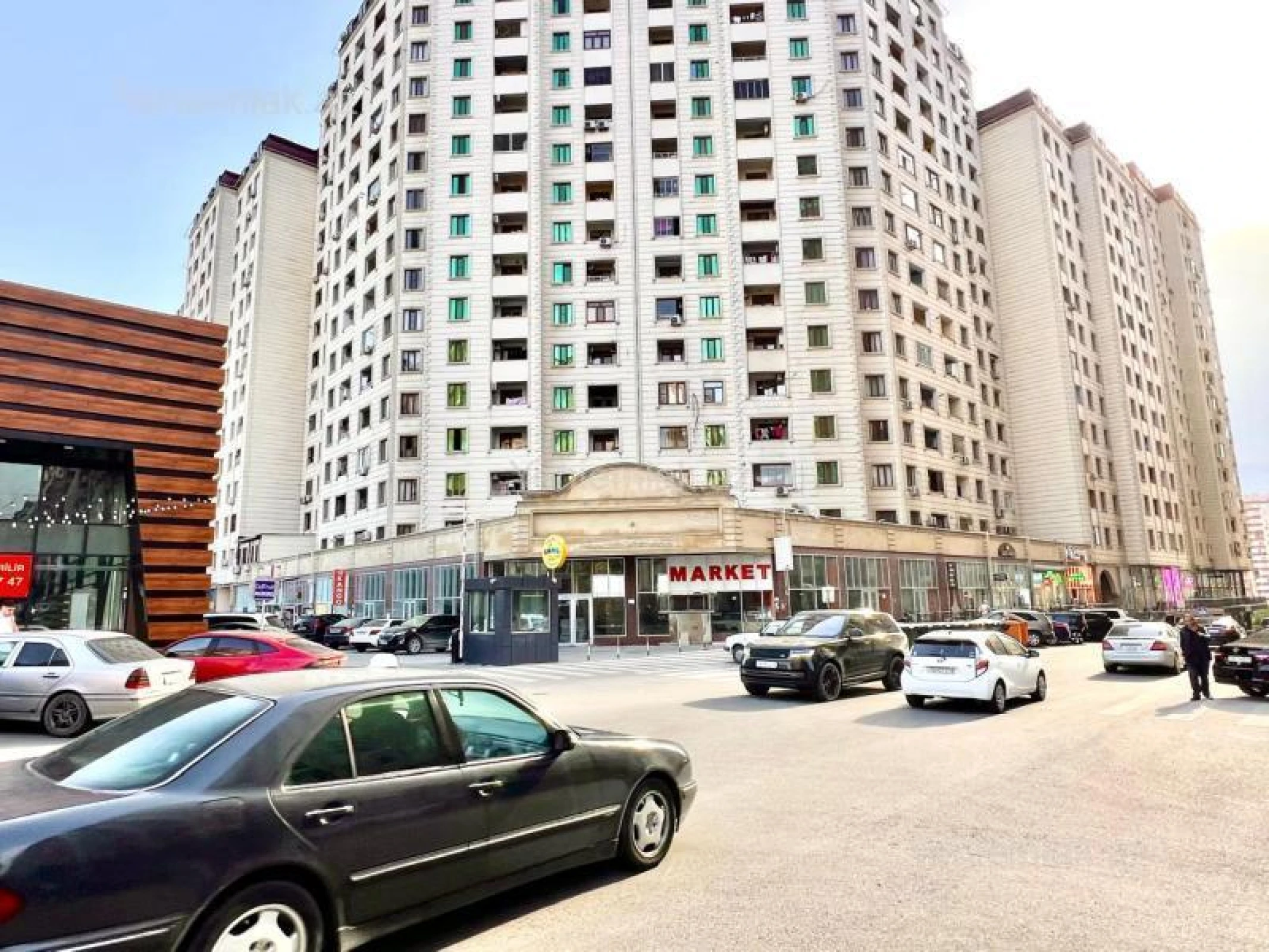 Satılır 1 otaqlı obyekt 113 m²