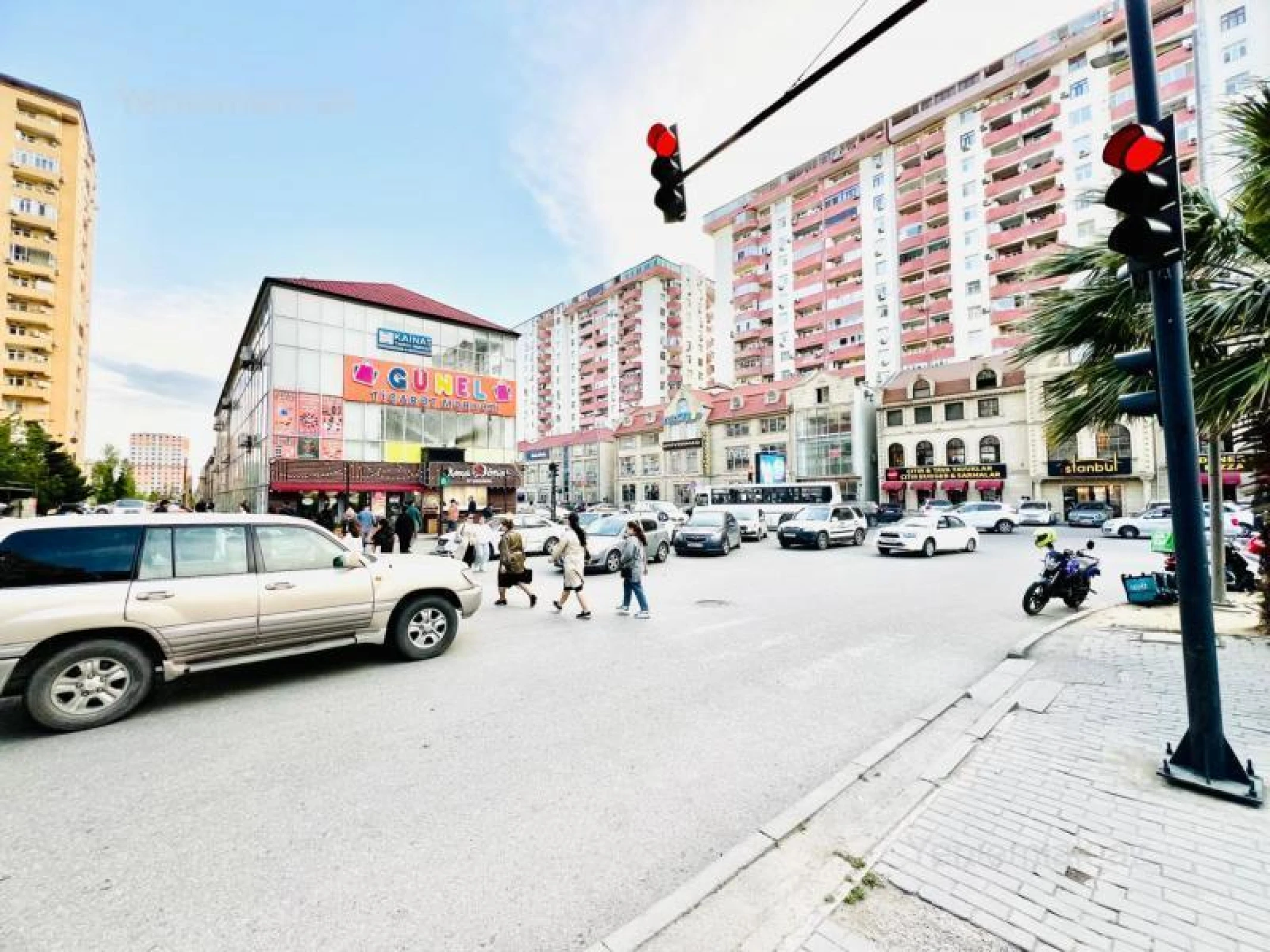 Satılır 1 otaqlı obyekt 113 m²