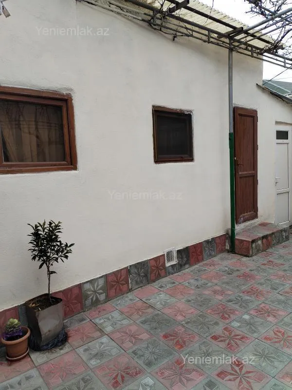 Satılır 3 otaqlı həyət evi 90 m²