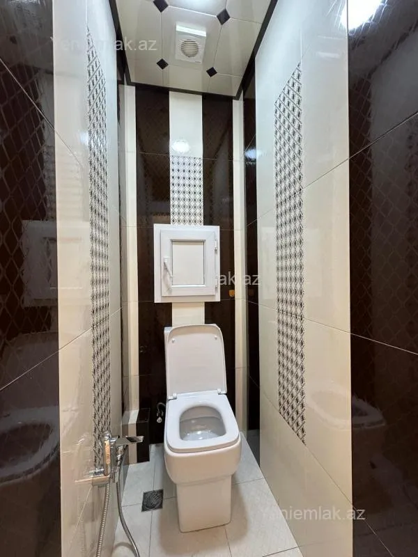 Satılır 2 otaqlı köhnə tikili 65 m²