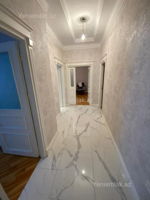 Satılır 3 otaqlı yeni tikili 118 m²