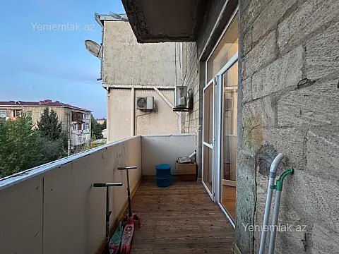 Satılır 2 otaqlı köhnə tikili 60 m²