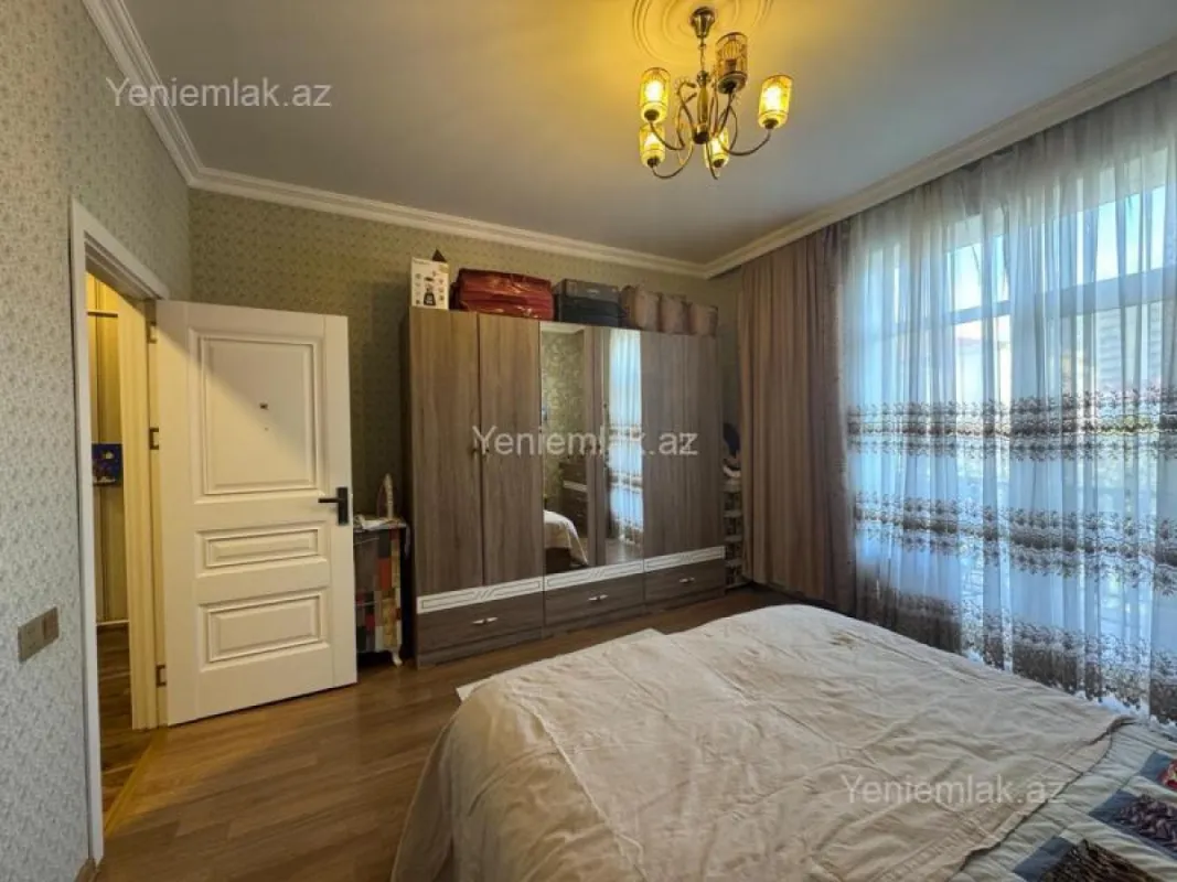 Satılır 2 otaqlı köhnə tikili 60 m²