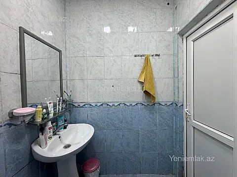 Satılır 2 otaqlı köhnə tikili 60 m²
