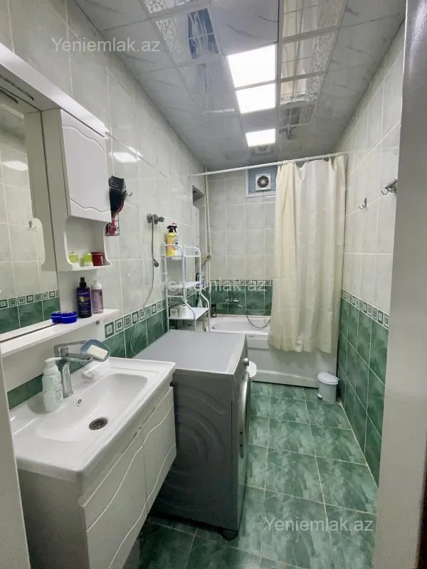 Satılır 3 otaqlı köhnə tikili 71 m²