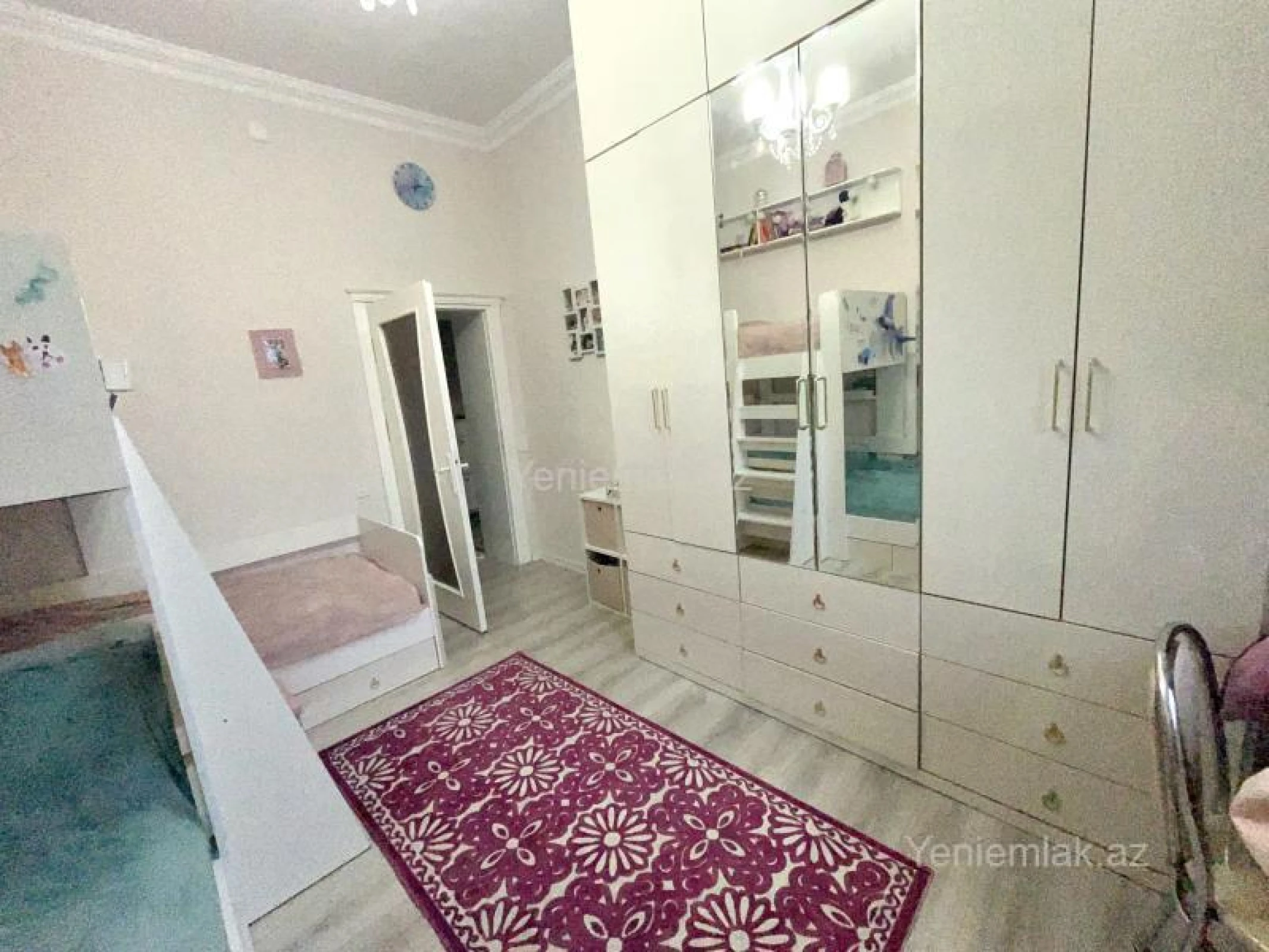 Satılır 3 otaqlı köhnə tikili 71 m²