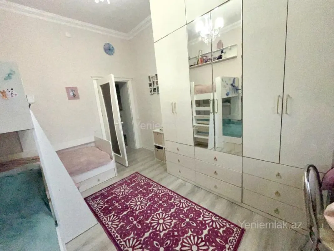 Satılır 3 otaqlı köhnə tikili 71 m²