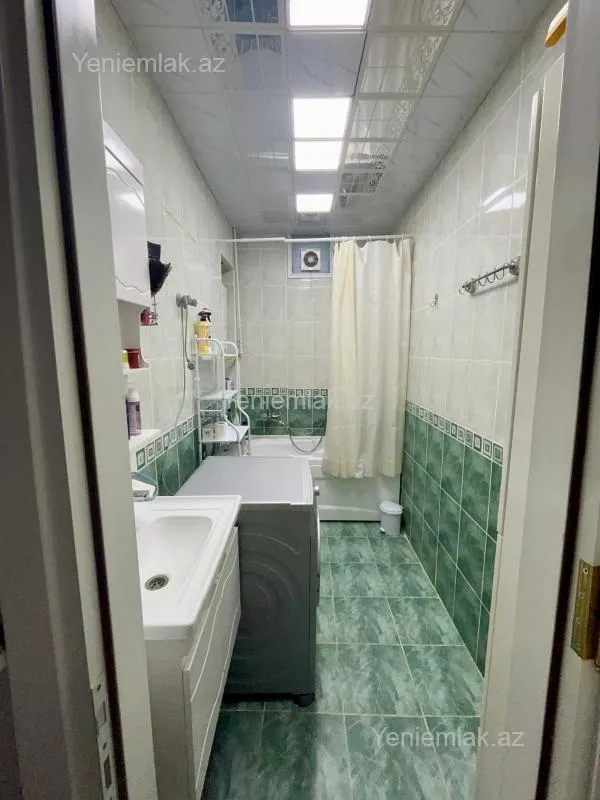 Satılır 3 otaqlı köhnə tikili 71 m²