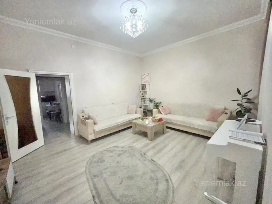 Satılır 3 otaqlı köhnə tikili 71 m²