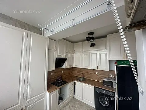 Satılır 3 otaqlı yeni tikili 100 m²