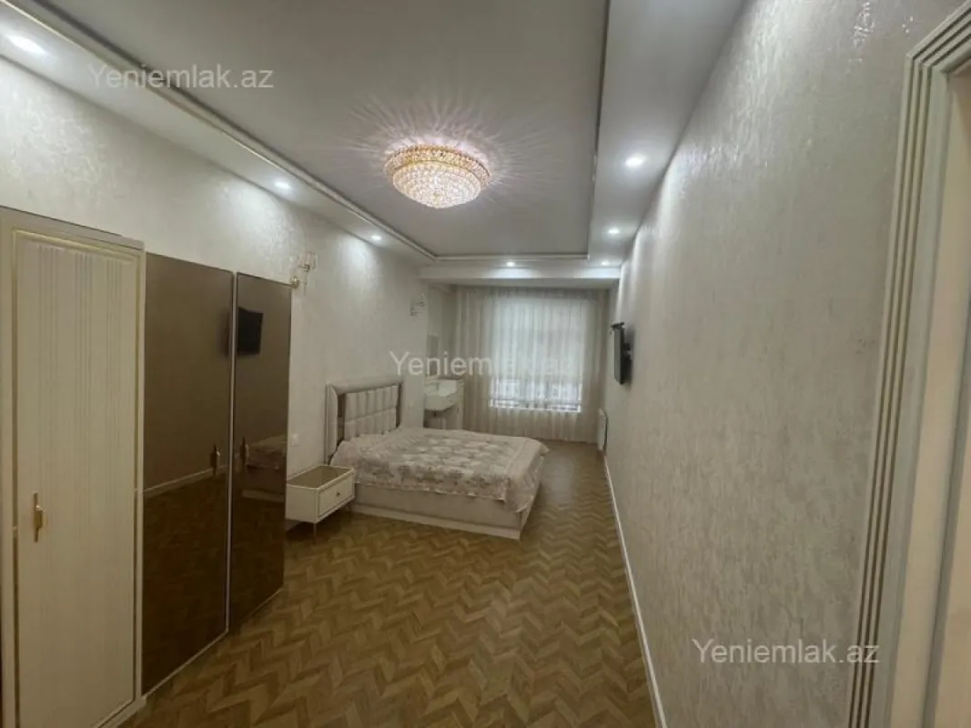 Satılır 3 otaqlı yeni tikili 100 m²