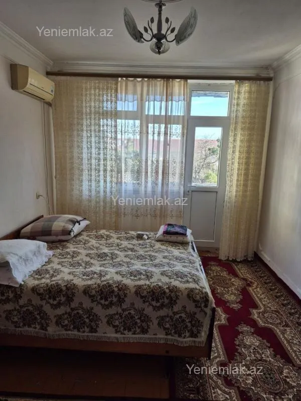 Satılır 3 otaqlı köhnə tikili 80 m²