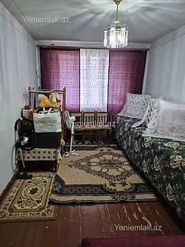 Satılır 3 otaqlı köhnə tikili 80 m²