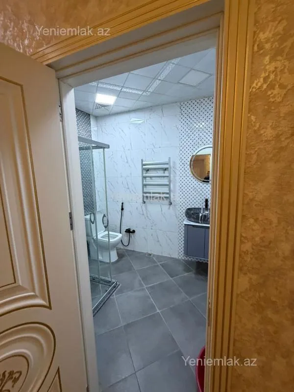 Satılır 2 otaqlı yeni tikili 75 m²
