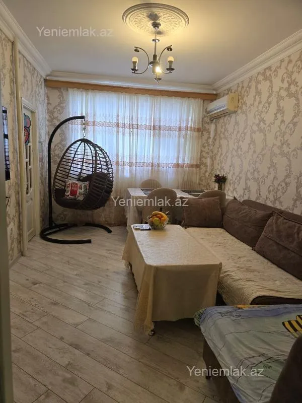 Satılır 3 otaqlı köhnə tikili 75 m²