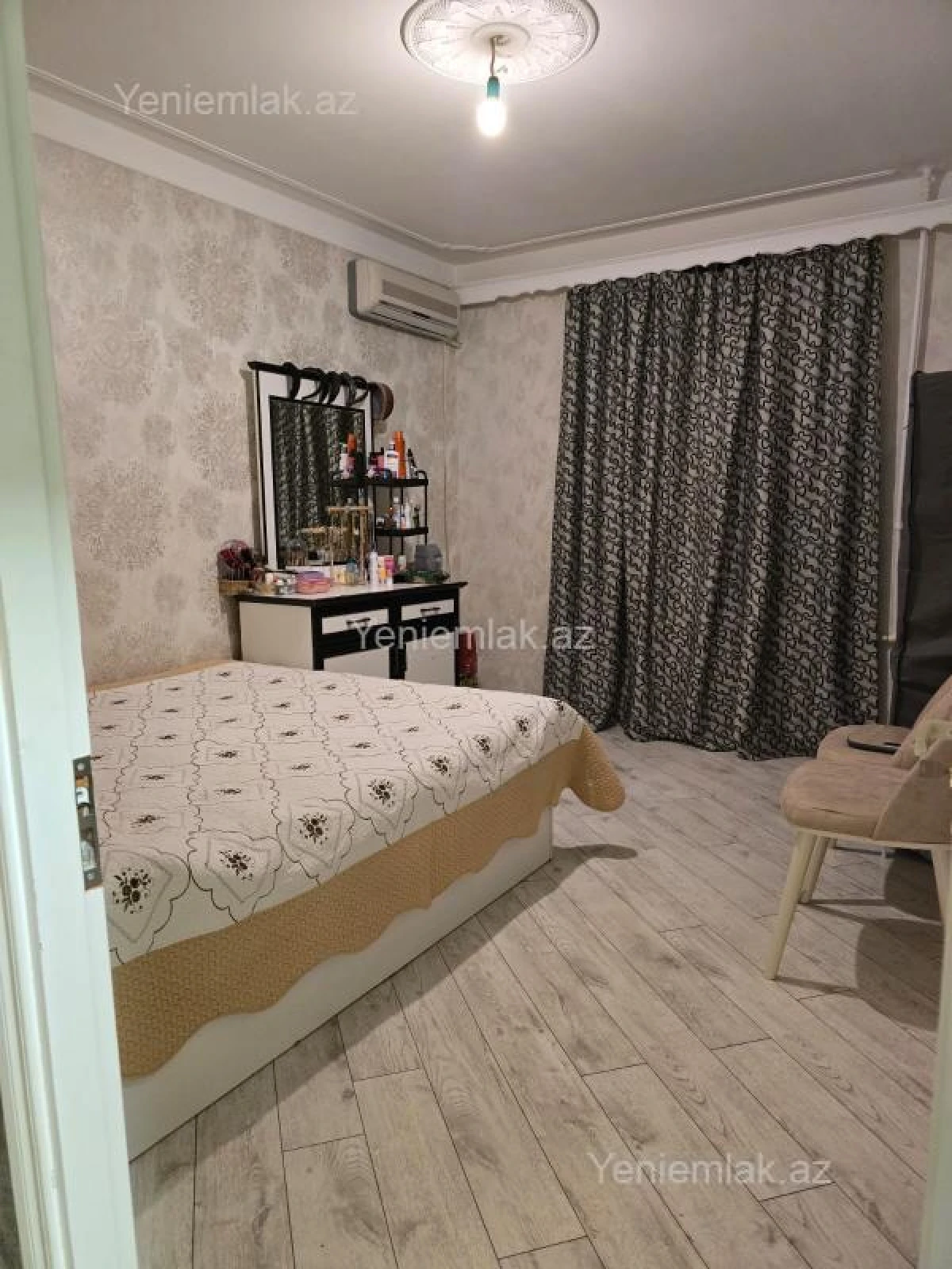 Satılır 3 otaqlı köhnə tikili 75 m²