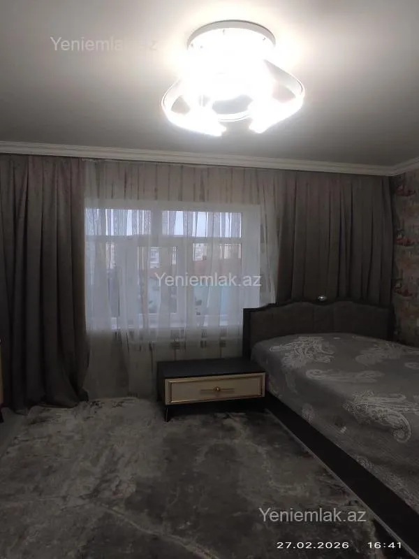 Satılır 4 otaqlı köhnə tikili 84 m²