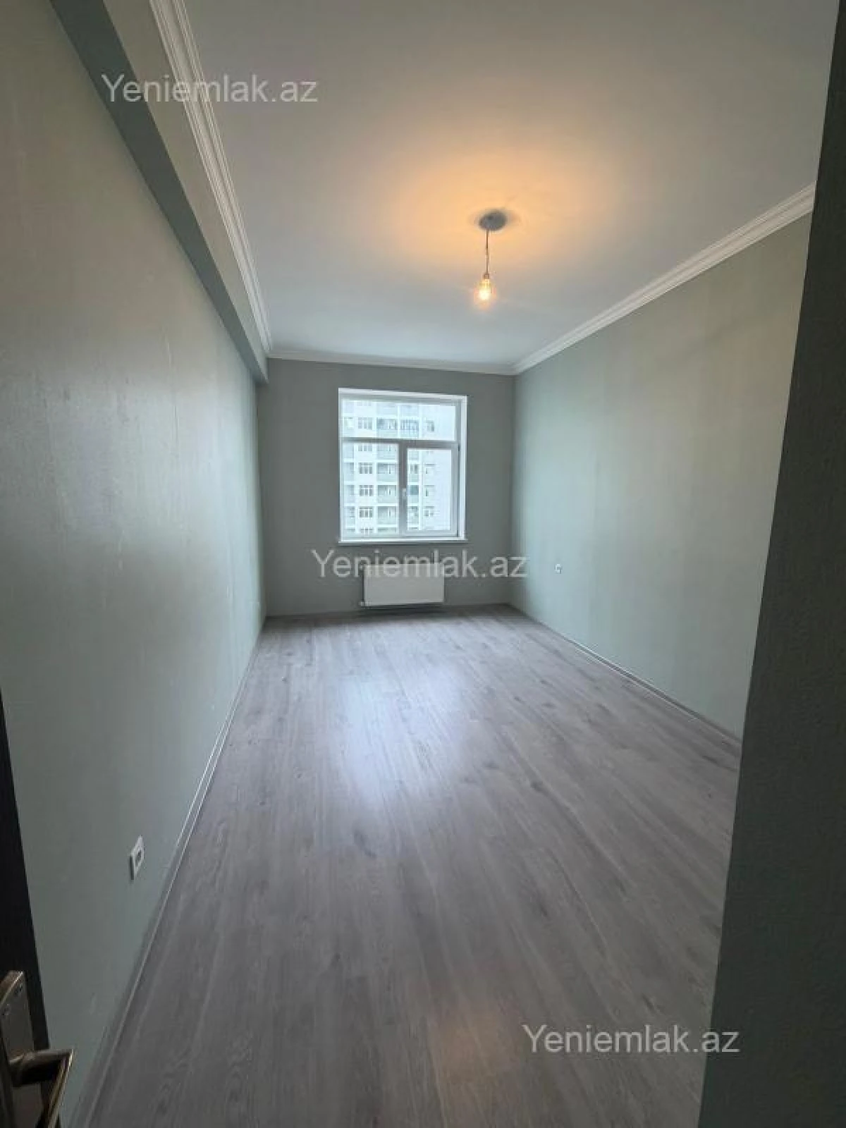 Satılır 4 otaqlı yeni tikili 100 m²