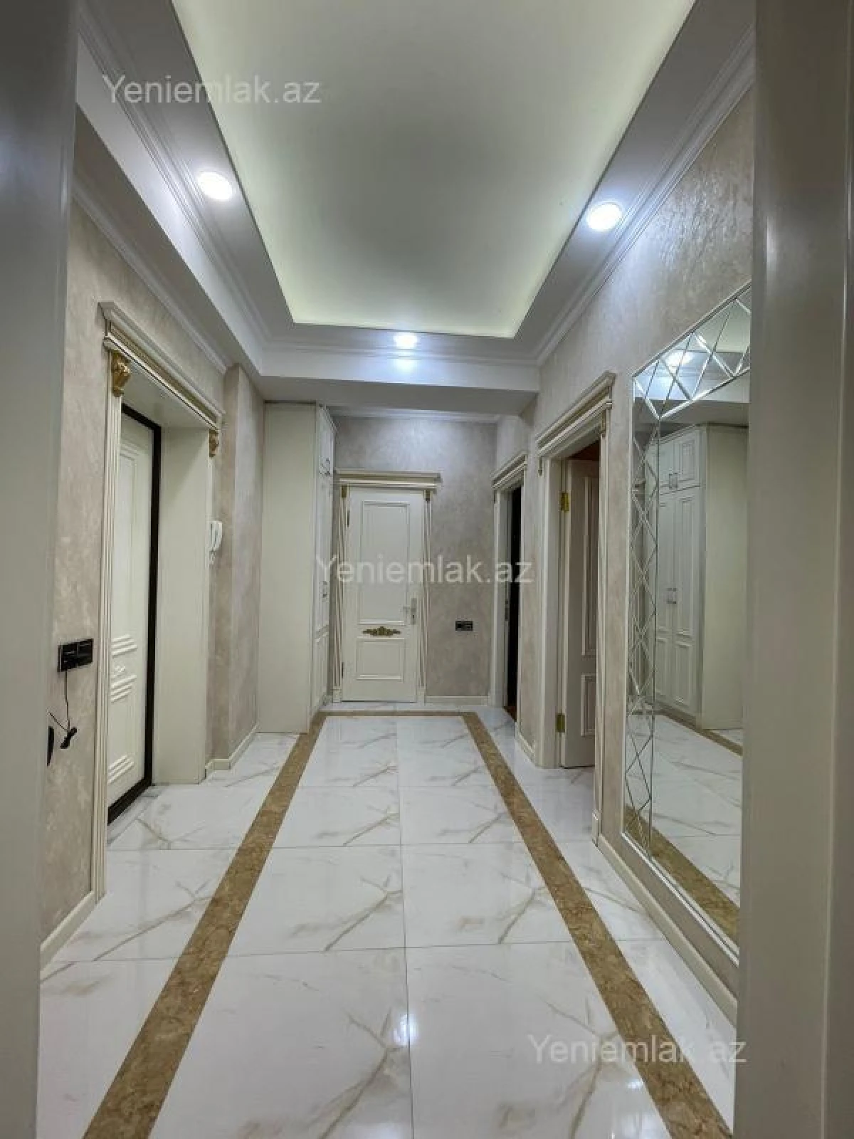 Satılır 2 otaqlı yeni tikili 103 m²