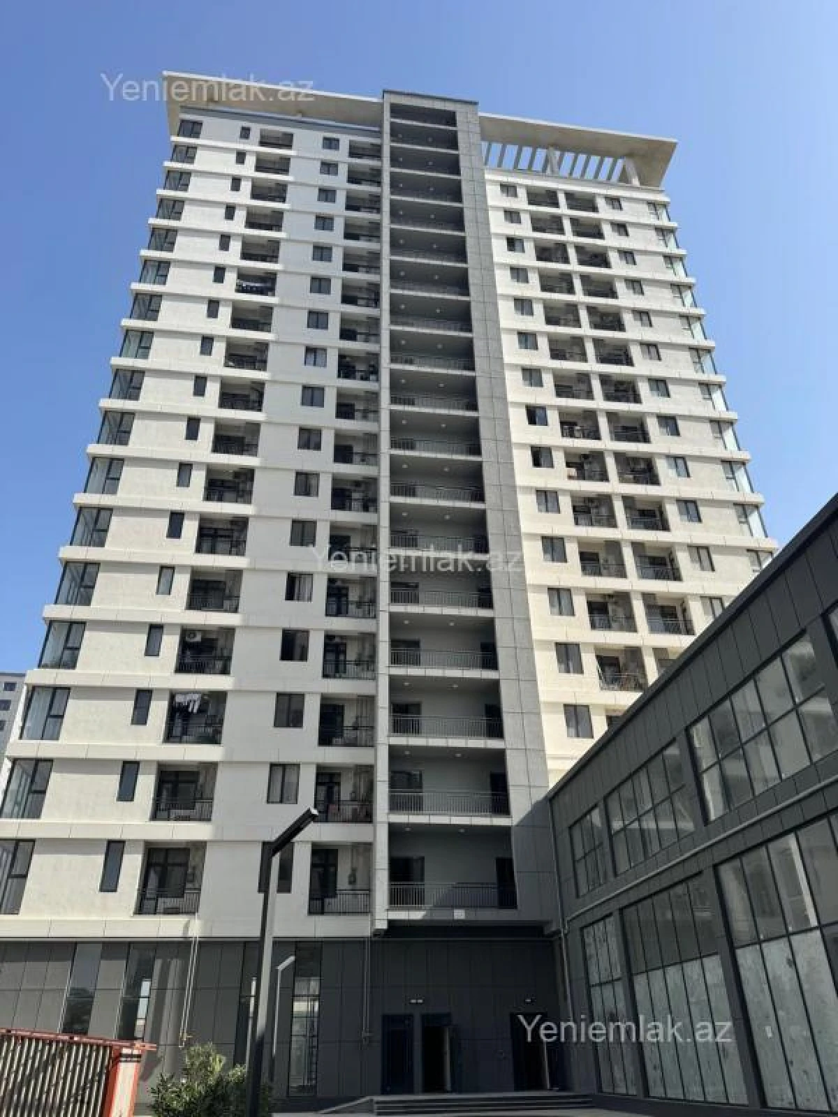 Satılır 3 otaqlı yeni tikili 77.7 m²