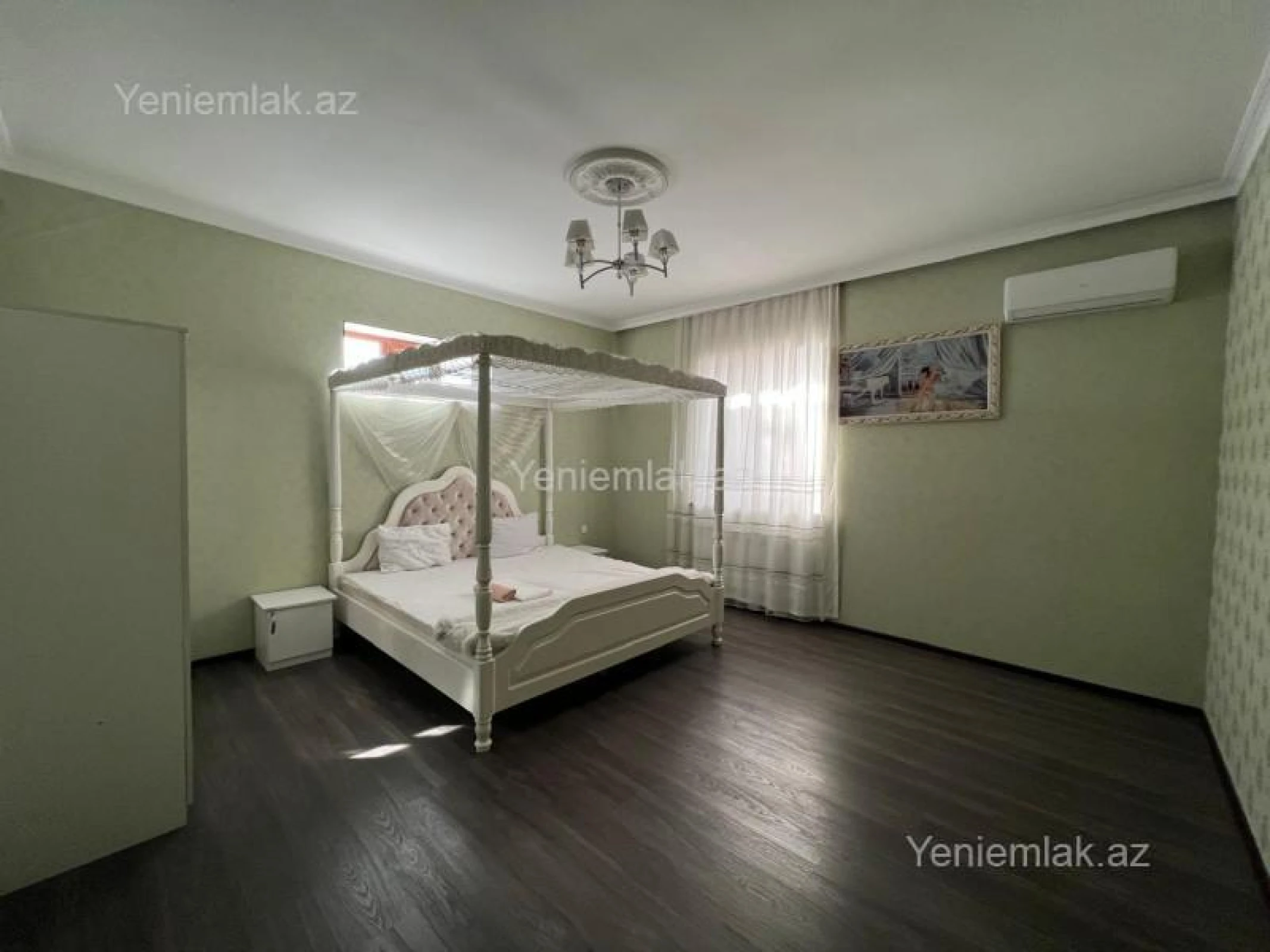 Satılır 5 otaqlı həyət evi 185 m²
