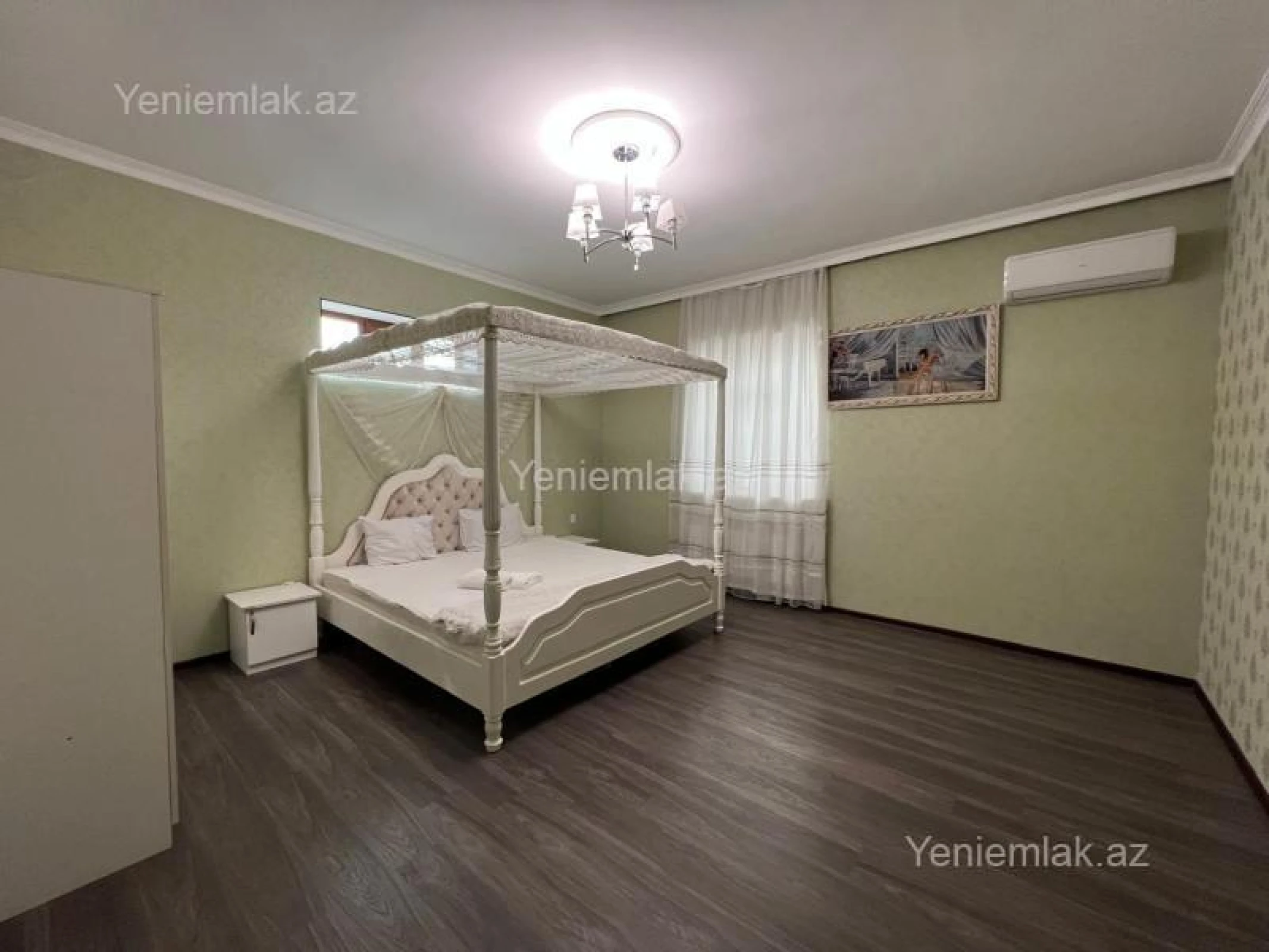 Satılır 5 otaqlı həyət evi 185 m²