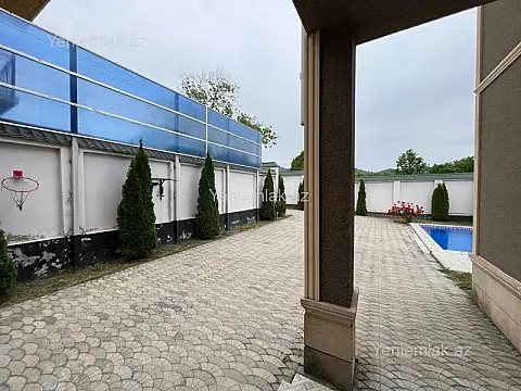 Satılır 5 otaqlı həyət evi 185 m²