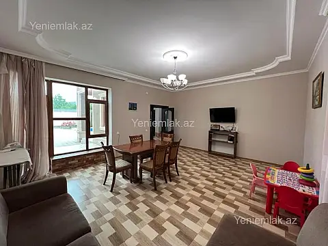 Satılır 5 otaqlı həyət evi 185 m²