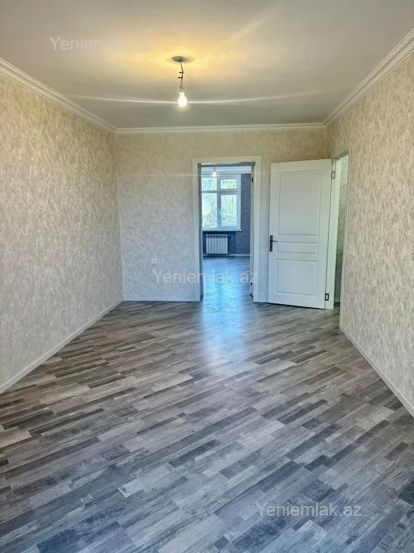 Satılır 2 otaqlı köhnə tikili 50 m²