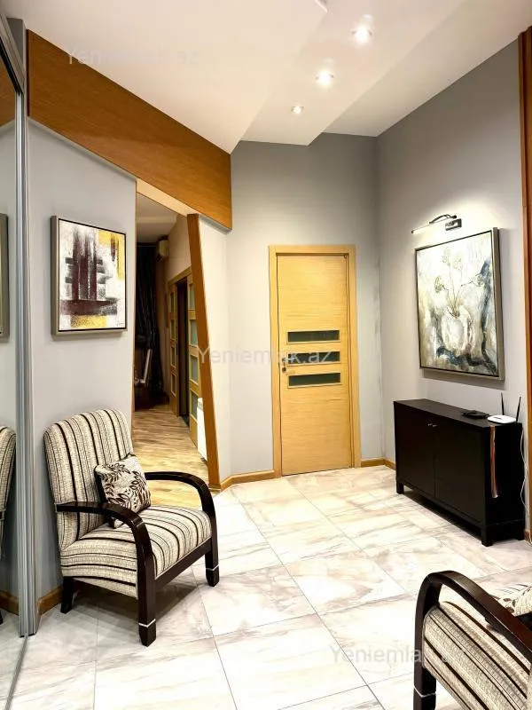 Satılır 3 otaqlı yeni tikili 140 m²