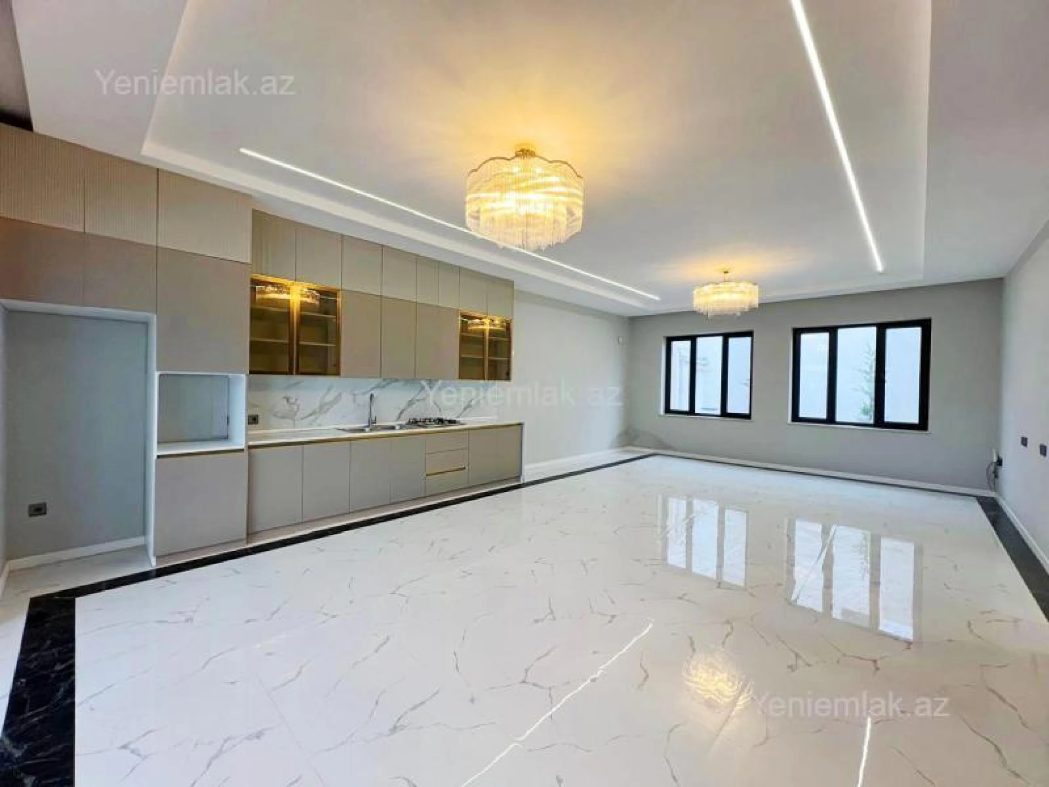 Satılır 4 otaqlı həyət evi 182 m²