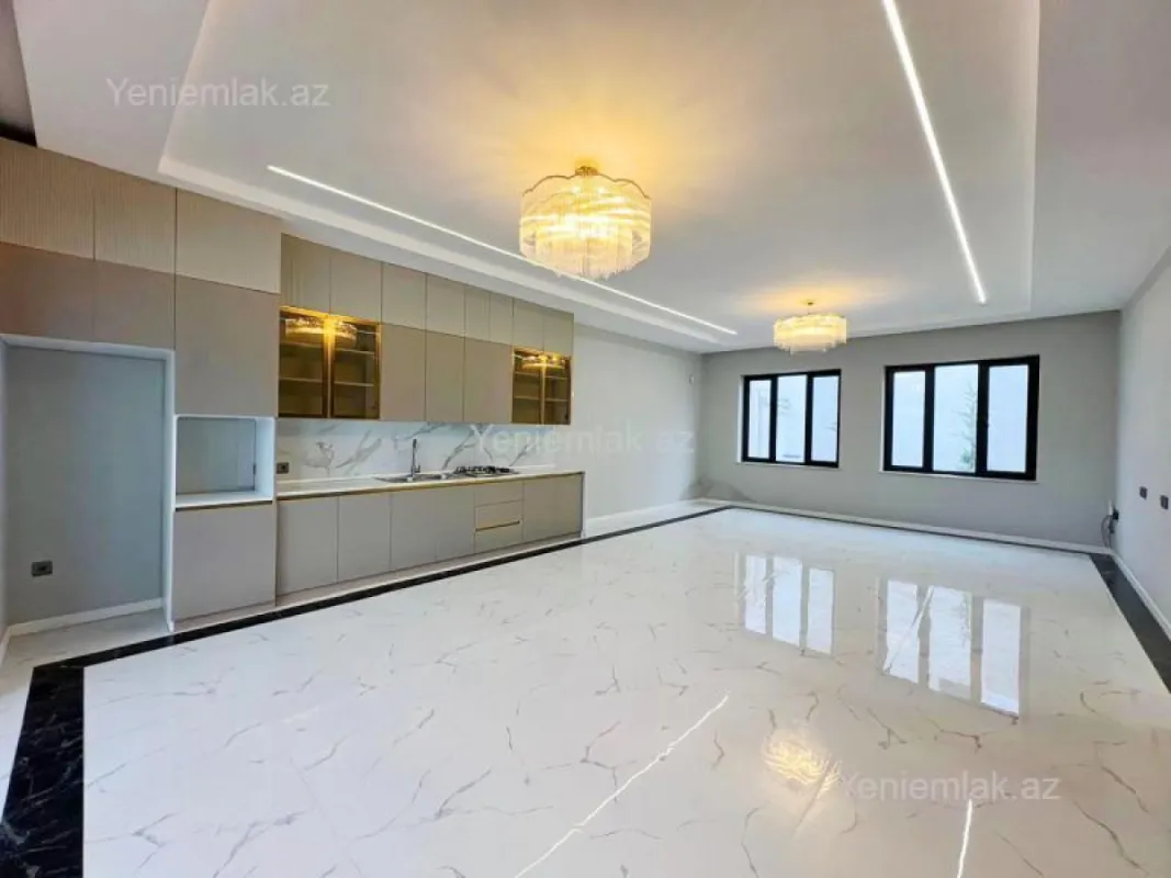 Satılır 4 otaqlı həyət evi 182 m²
