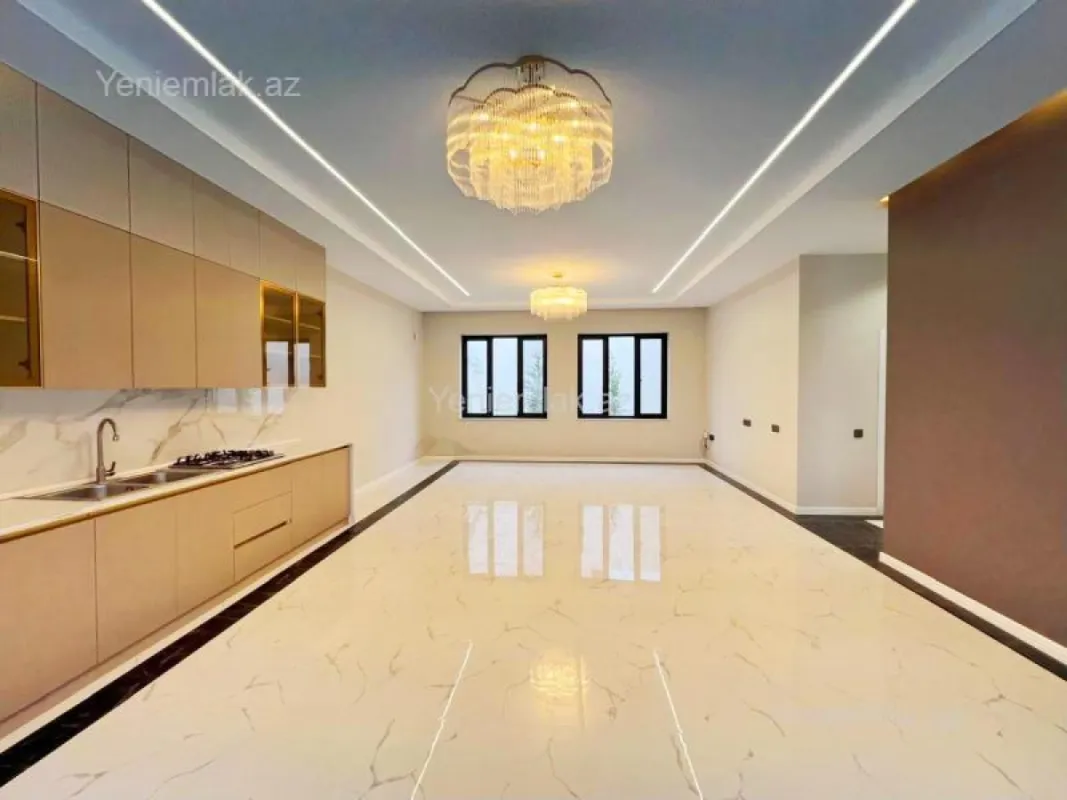 Satılır 4 otaqlı həyət evi 182 m²