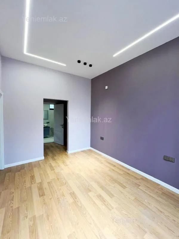 Satılır 4 otaqlı həyət evi 182 m²