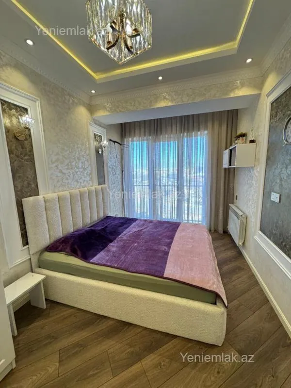 Satılır 4 otaqlı yeni tikili 128 m²