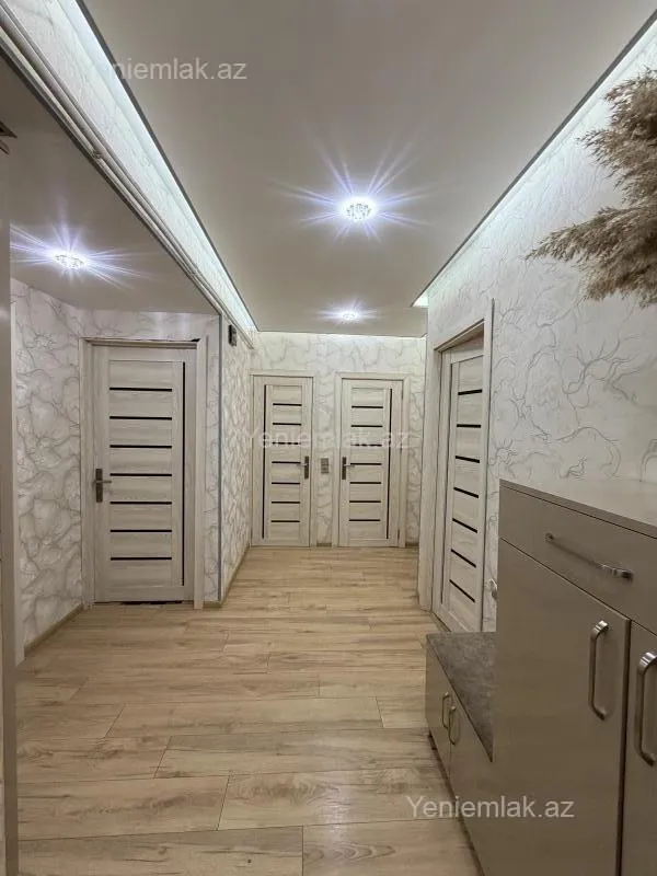 Satılır 3 otaqlı köhnə tikili 74 m²