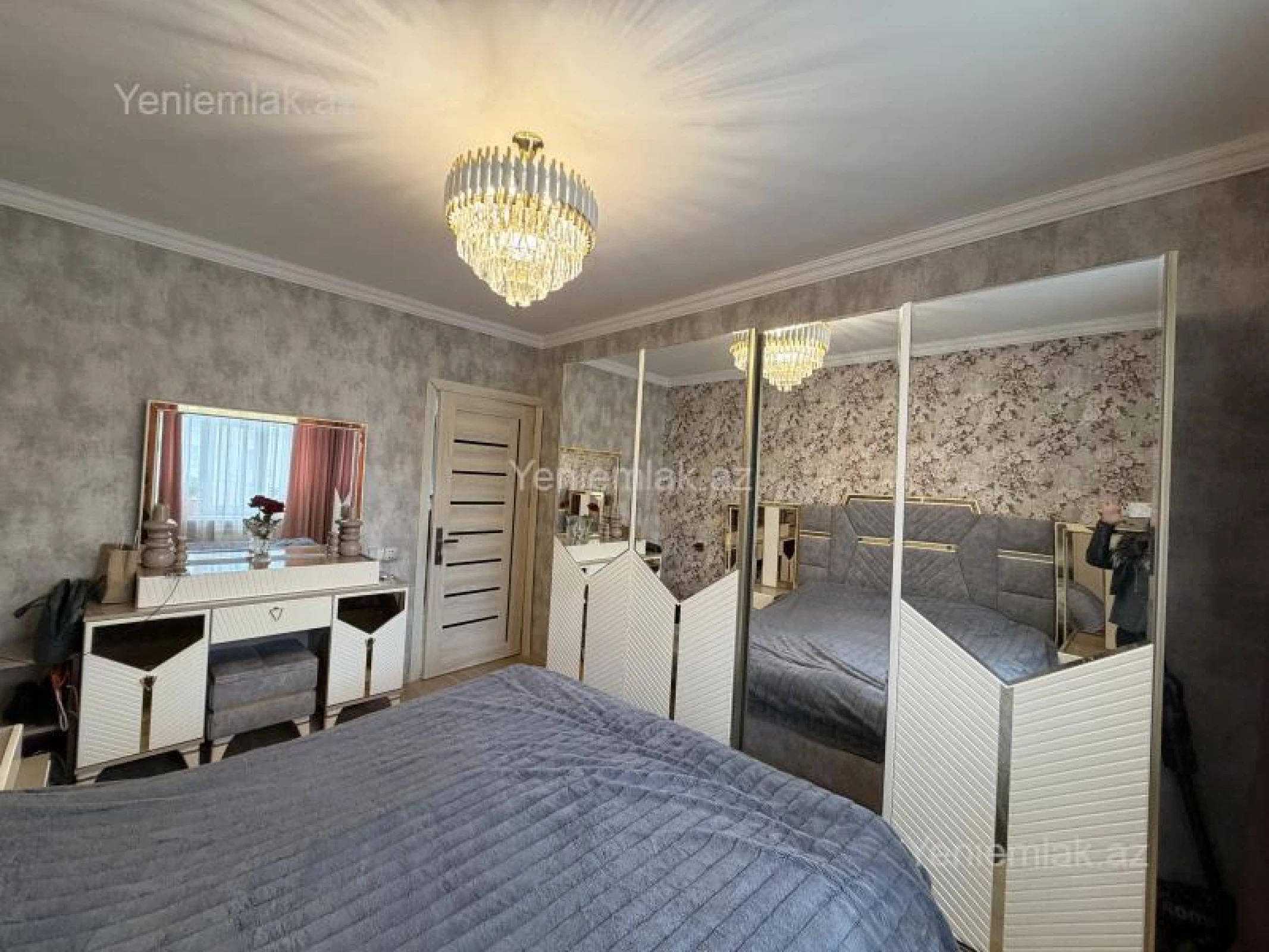Satılır 3 otaqlı köhnə tikili 74 m²